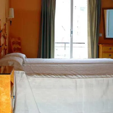 Hotel Es Furio 2*
