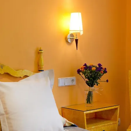 Es Furio Hotel